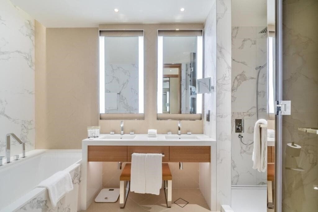 Фотография Symphony Of The Palms апартаменты