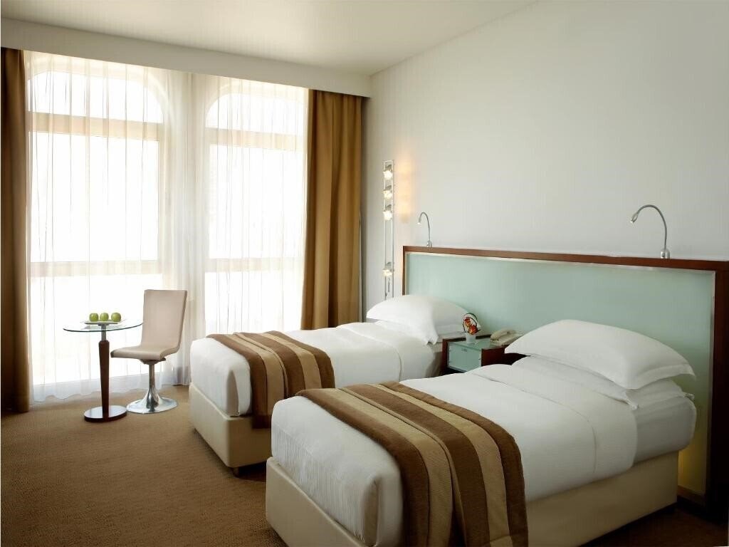 Фото Villa Rotana Dubai 4*