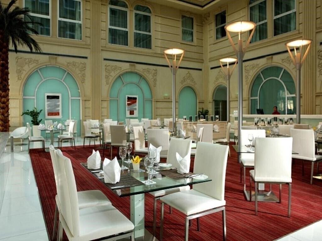 Изображение Villa Rotana Dubai 4*