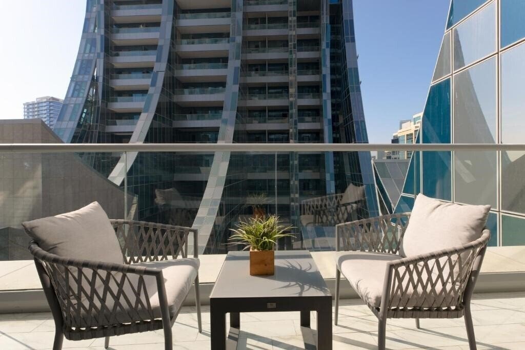 Изображение Simply Comfort Suites in J One Tower 4*