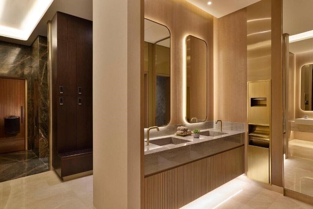 Фотография Hilton Garden Inn Dubai Business Bay 4*