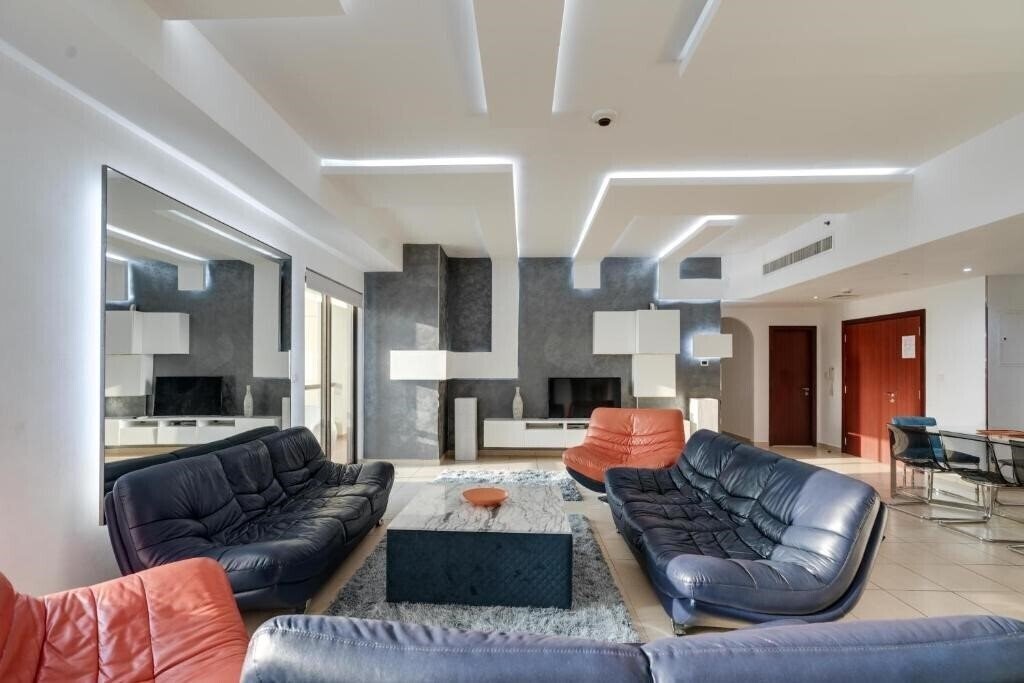 Отель Elan Rimal 5 Suits 4*