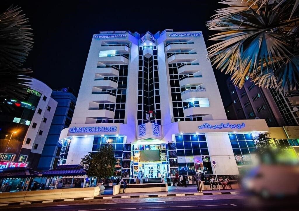 Отель Le Paradise Palace 3*