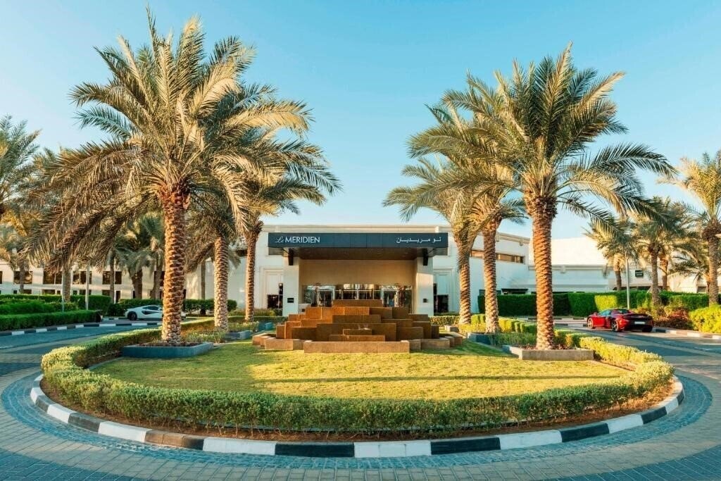 Изображение Le Meridien Dubai Hotel & Conference Centre 5*