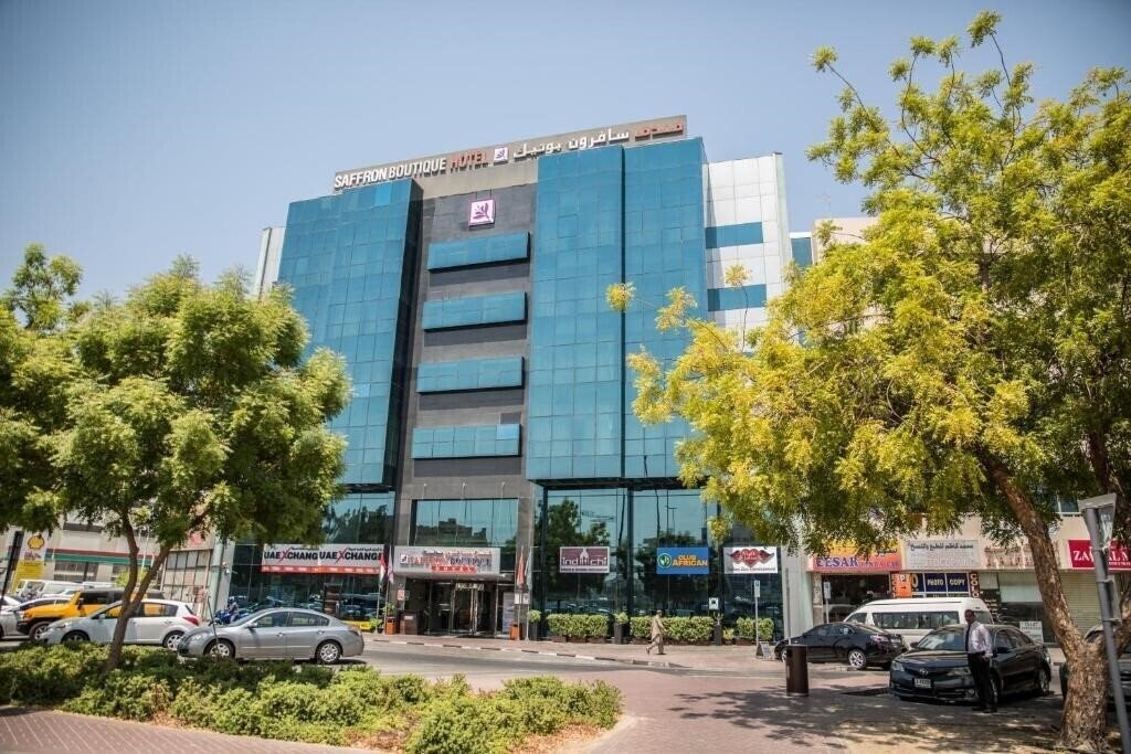 Отель Saffron Boutique Hotel 4*
