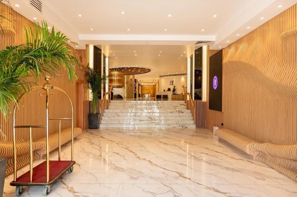 Фотография Majestic Hotel Tower 4*