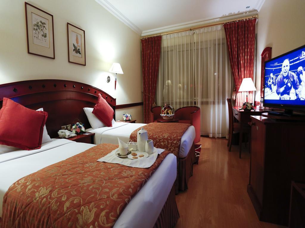 Фотография Panorama Grand (ex. Seashell Inn Hotel) 3*