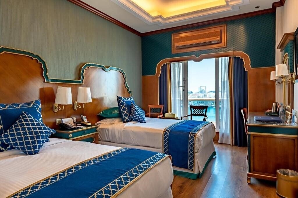 Фото Riviera Hotel 4*