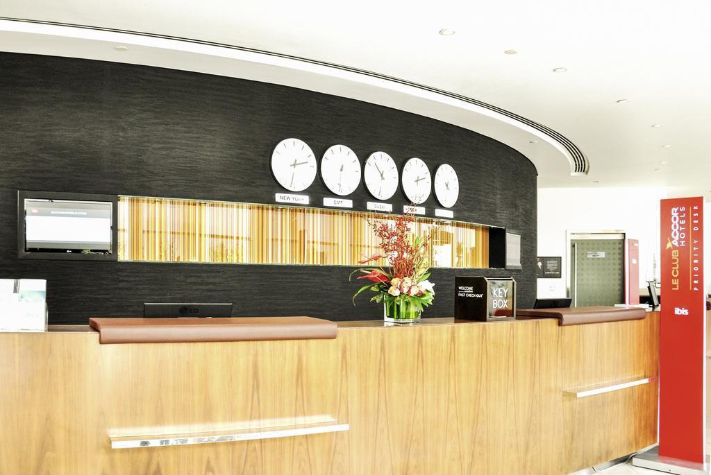 Отель Ibis World Trade Center 2*