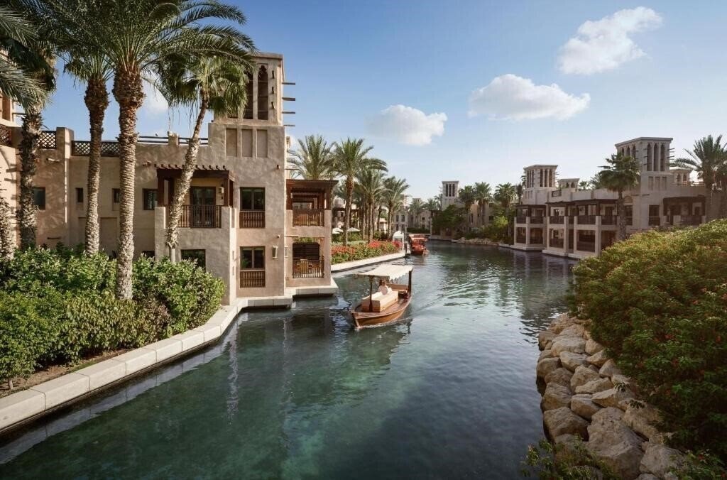 Отель Jumeirah Dar Al Masyaf 5*