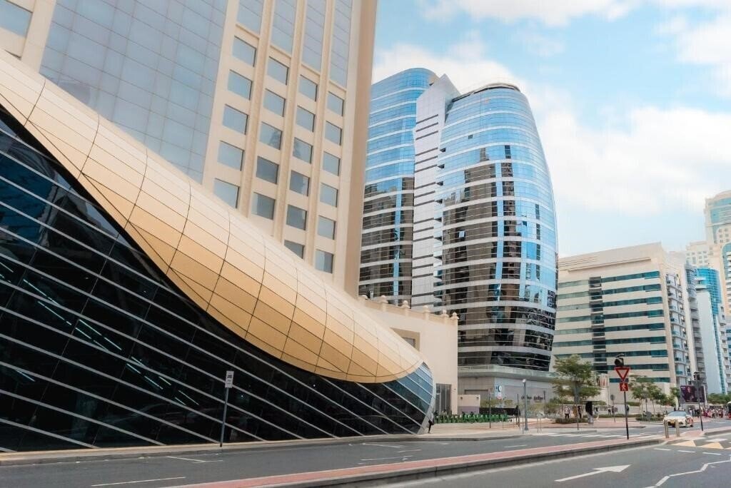 Отель Auris Metro Central Hotel Apartments 4*