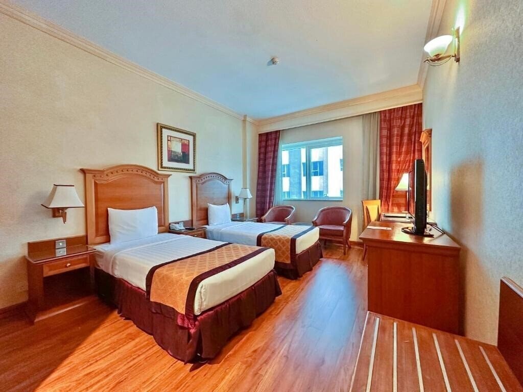 Изображение Avenue 4*