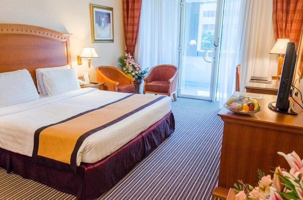 Картинка Avenue 4*
