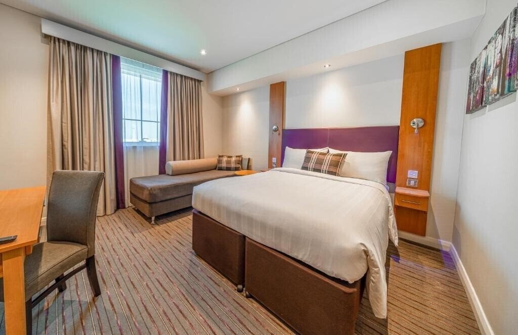 Фото Premier Inn Silicon Oasis 3*