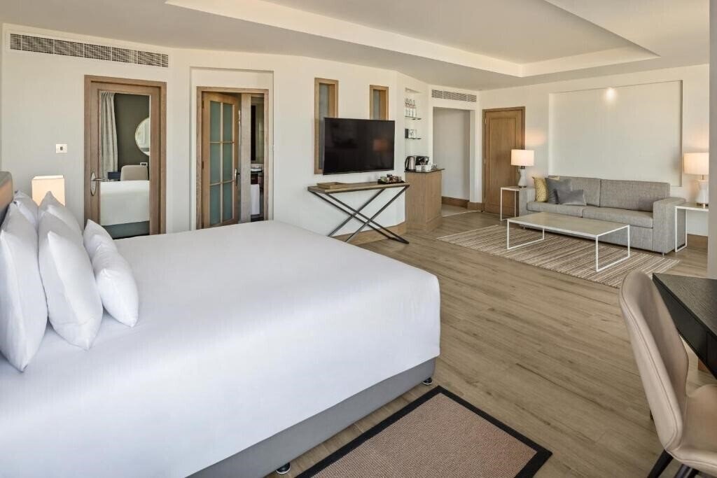Фотография JA Beach Hotel 5*