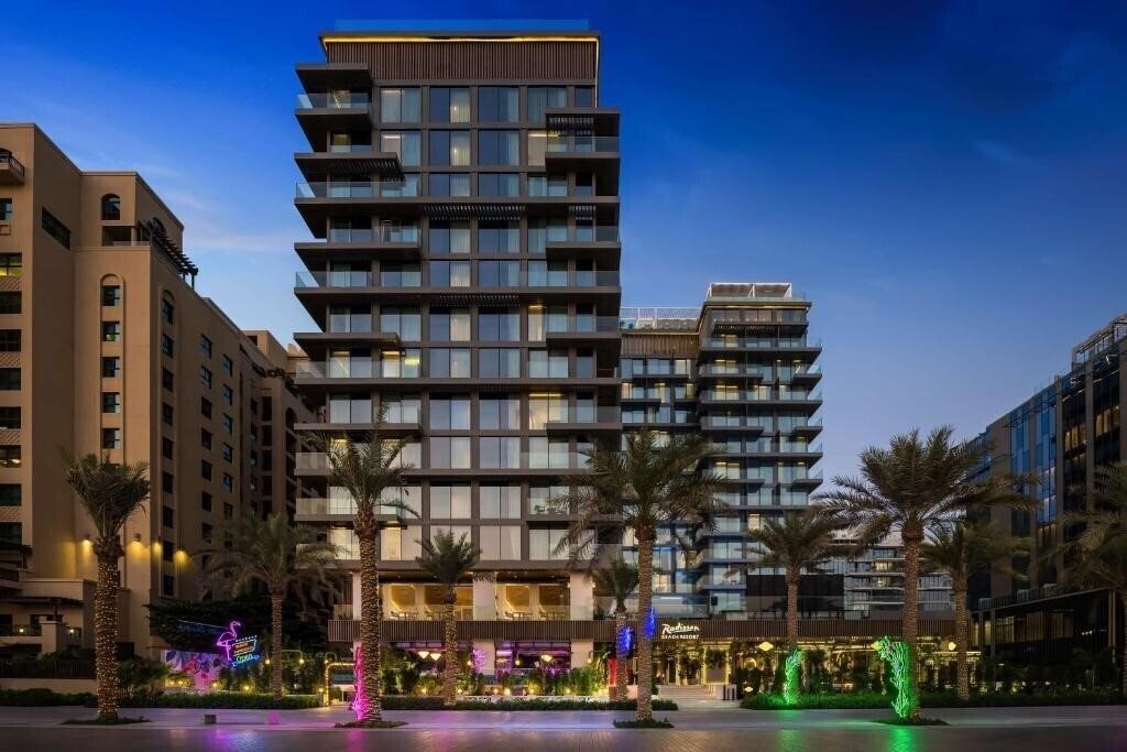Картинка Radisson Beach Resort Palm Jumeirah 4*