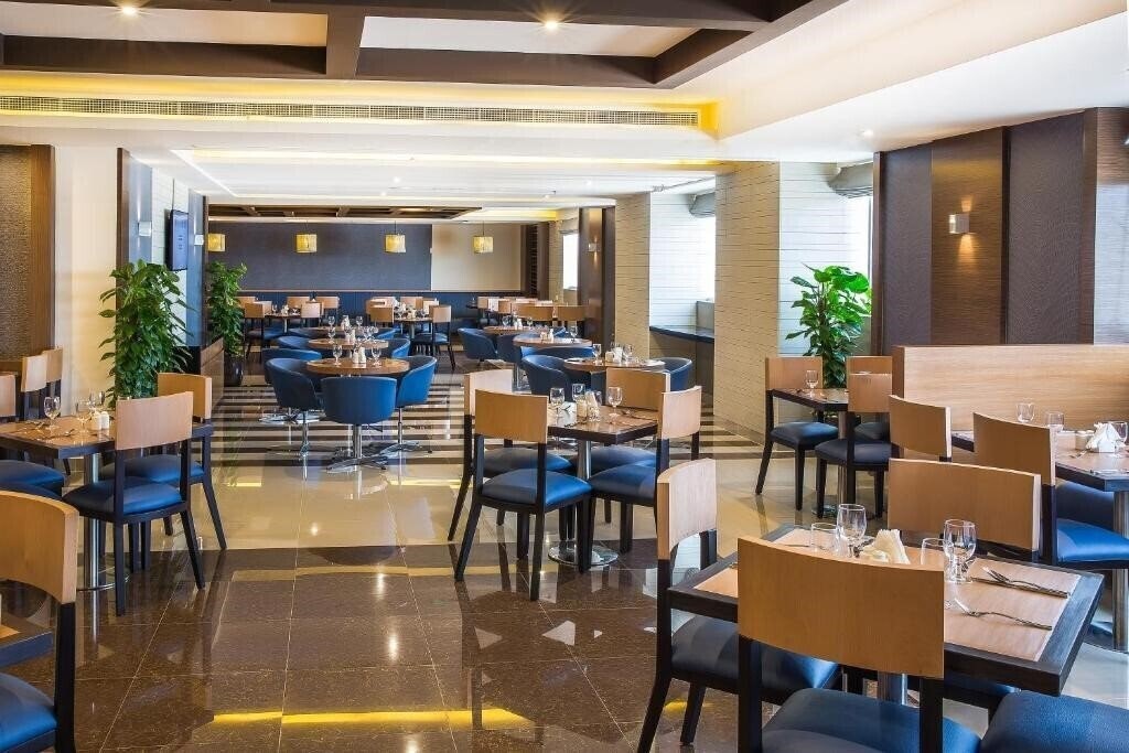 Изображение V Hotel Fujairah 4*