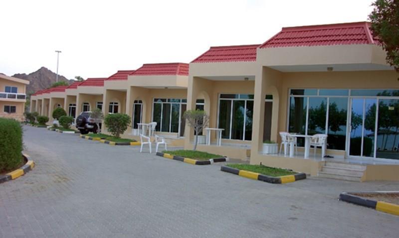 Отель Holiday Beach Resort (ex. Holiday Beach Motel) 4*