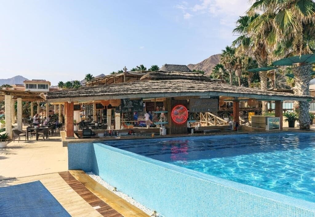 Фото Sandy Beach Hotel And Resort 3*