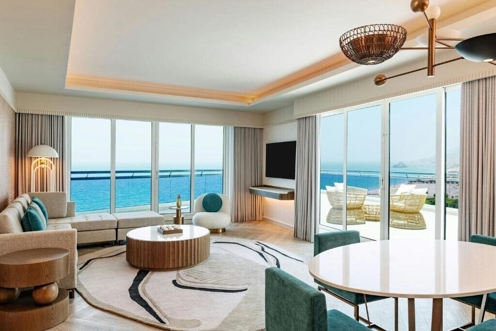 Изображение Le Meridien Al Aqah Beach Resort 5*