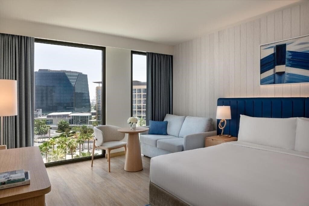 Изображение Crowne Plaza Abu Dhabi Yas Island 4*