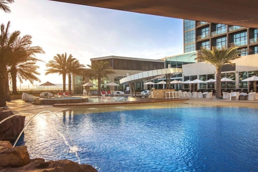 Отель Yas Plaza Hotel Roulette 4*