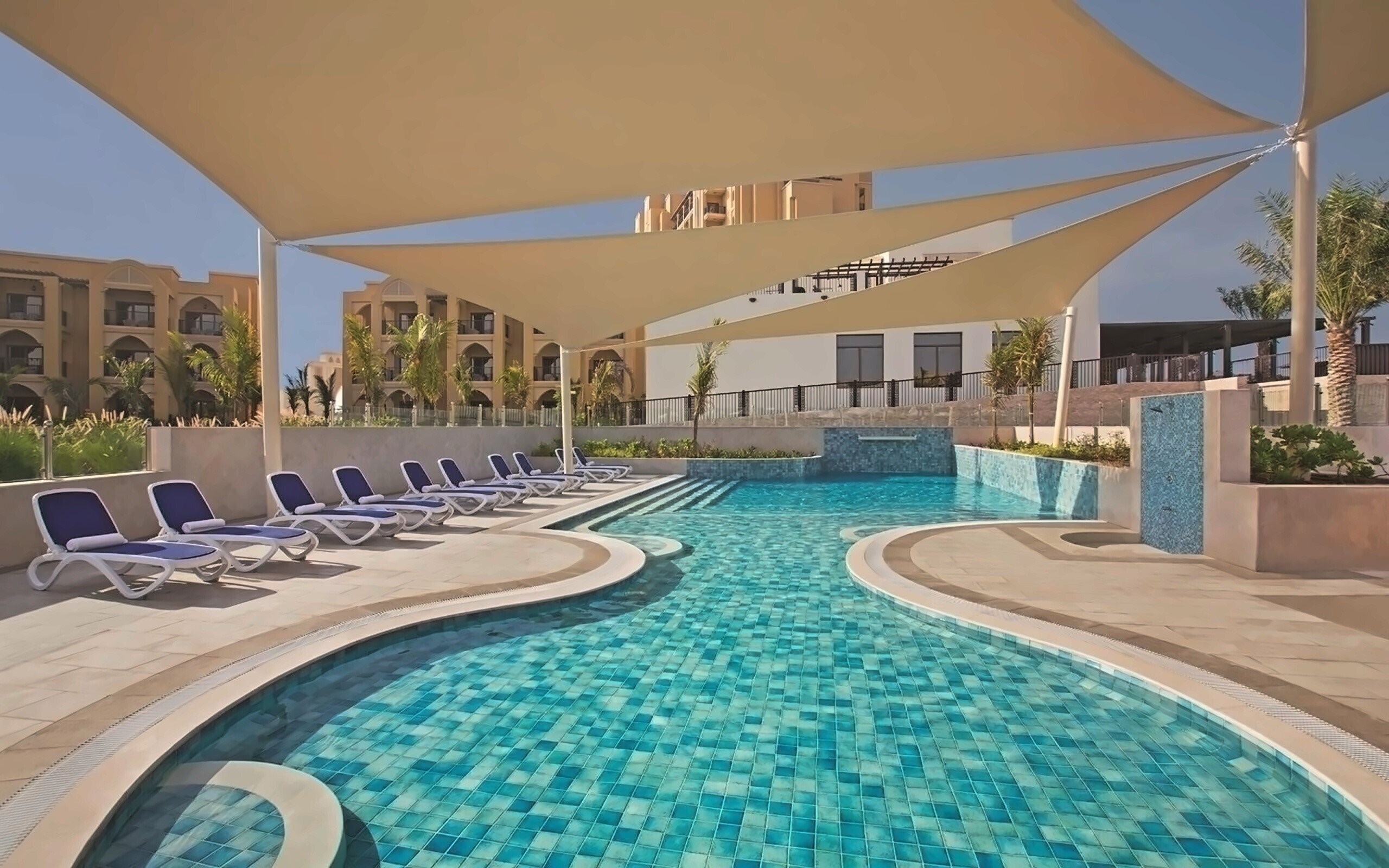 Фотография Double Tree by Hilton Resort & SPA Marjan Island 5*