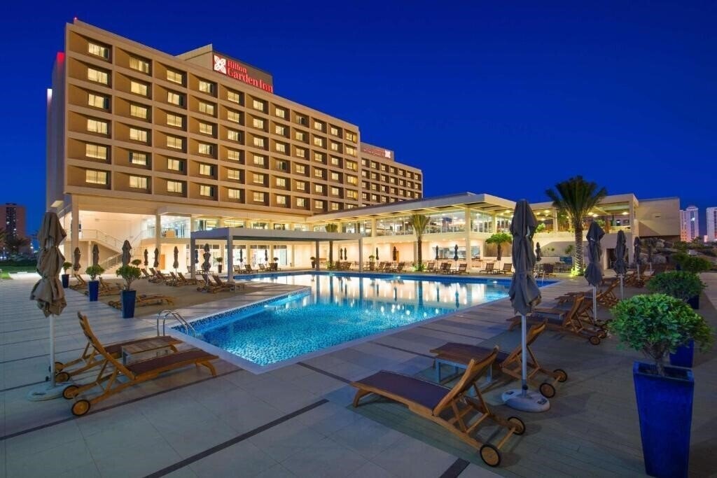 Отель Hilton Garden Inn Ras Al Khaimah 4*
