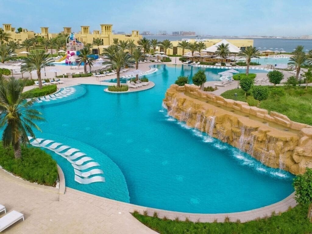 Отель Sofitel Al Hamra Beach Resort 5*