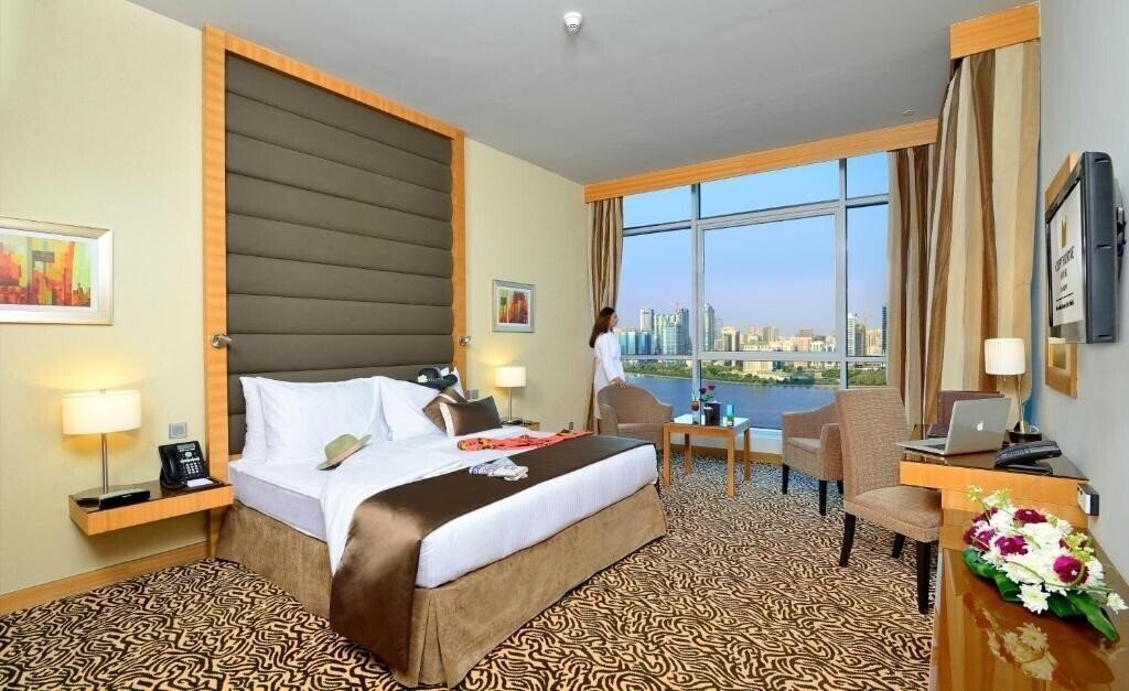 Отель Copthorne Hotel Sharjah (ex. Copthorne by Millenium Sharjah) 4*