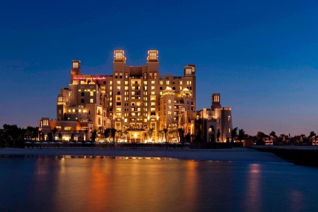 Изображение Sheraton Sharjah Beach Resort & SPA 5*