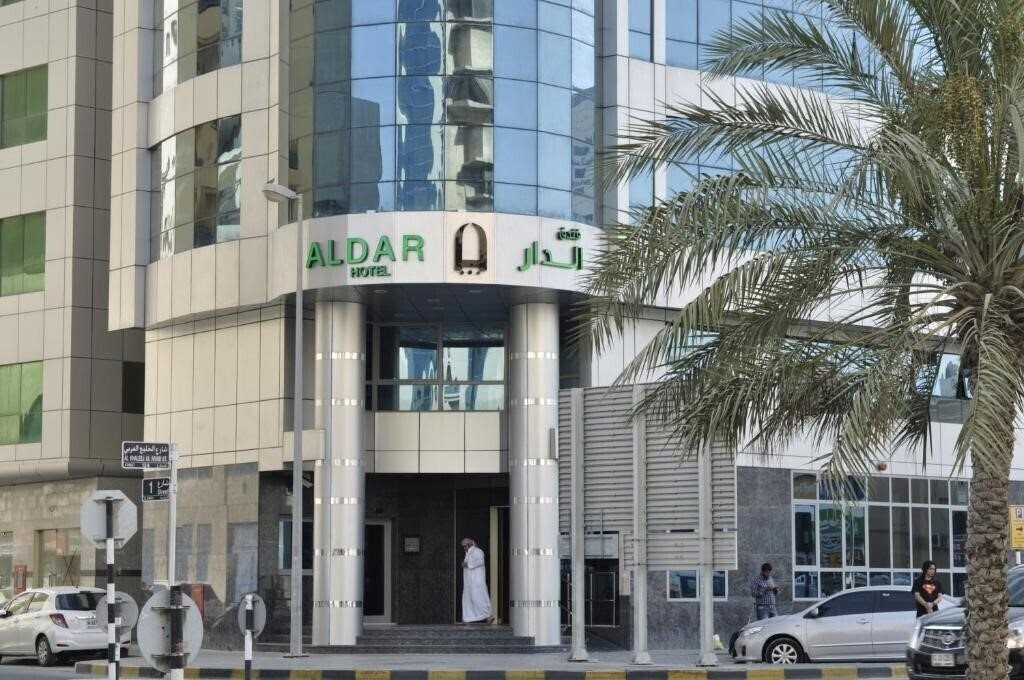 Отель Aldar Hotel 3*