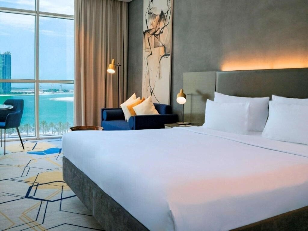 Изображение Pullman Sharjah Hotel 5*