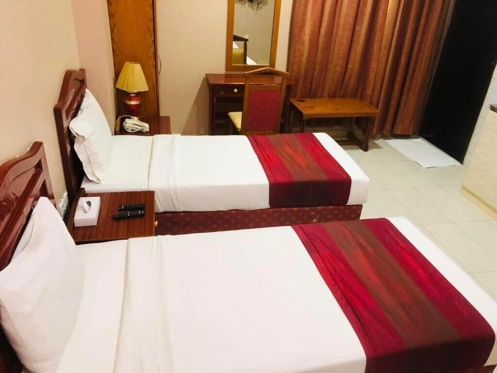 Картинка Al Ghadeer Hotel Apartment апартаменты