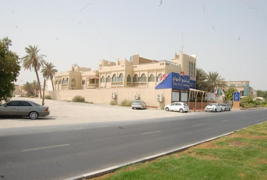 Отель Al Amwaj Hotel 1*