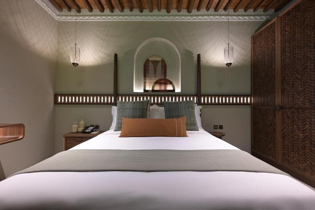 Отель Al Rayaheen Retreat by Sharjah Collection 4*