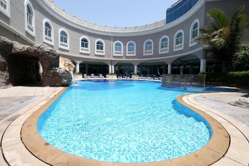 Фотография Sharjah Premiere Hotel & Resort 3*