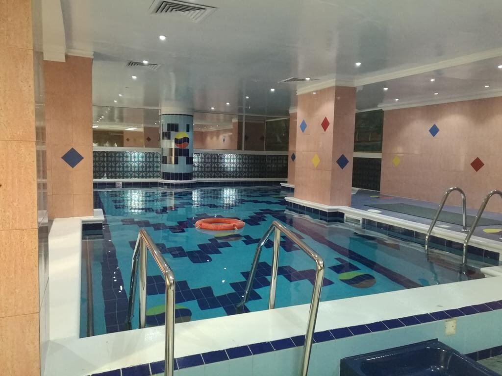 Отель Royal Crown 3*