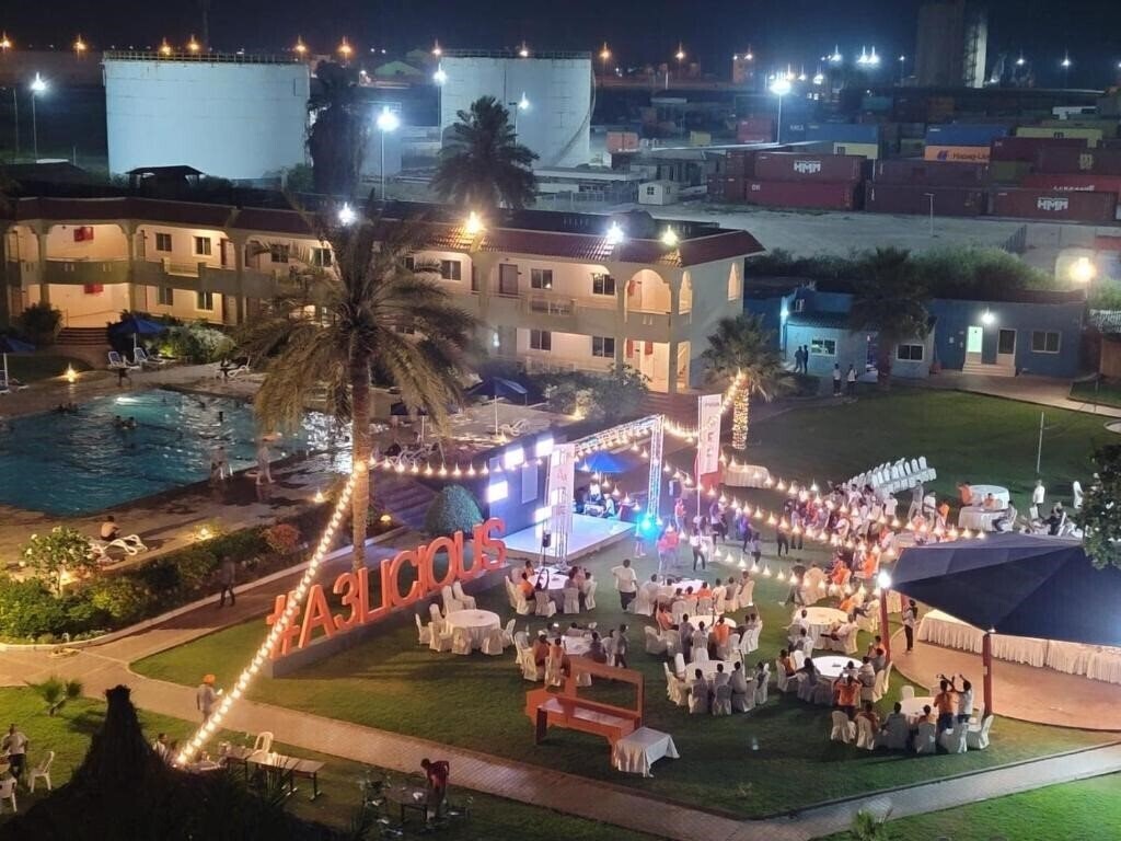 Изображение Flamingo Beach Resort 3*