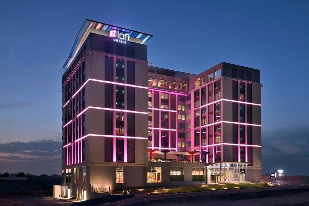 Отель Aloft Muscat 4*