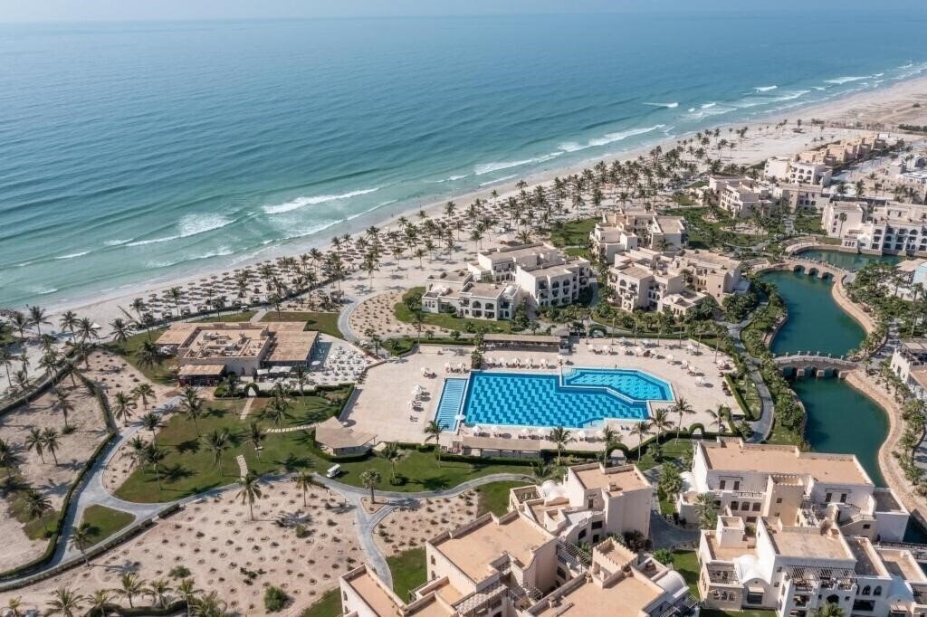Отель Salalah Rotana Resort 5*