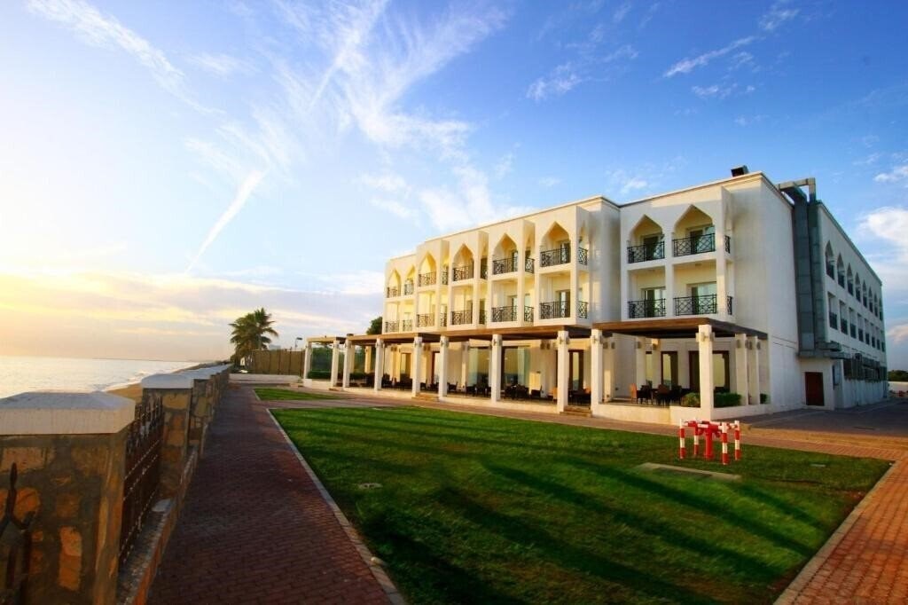 Фото Sohar Beach Hotel 4*