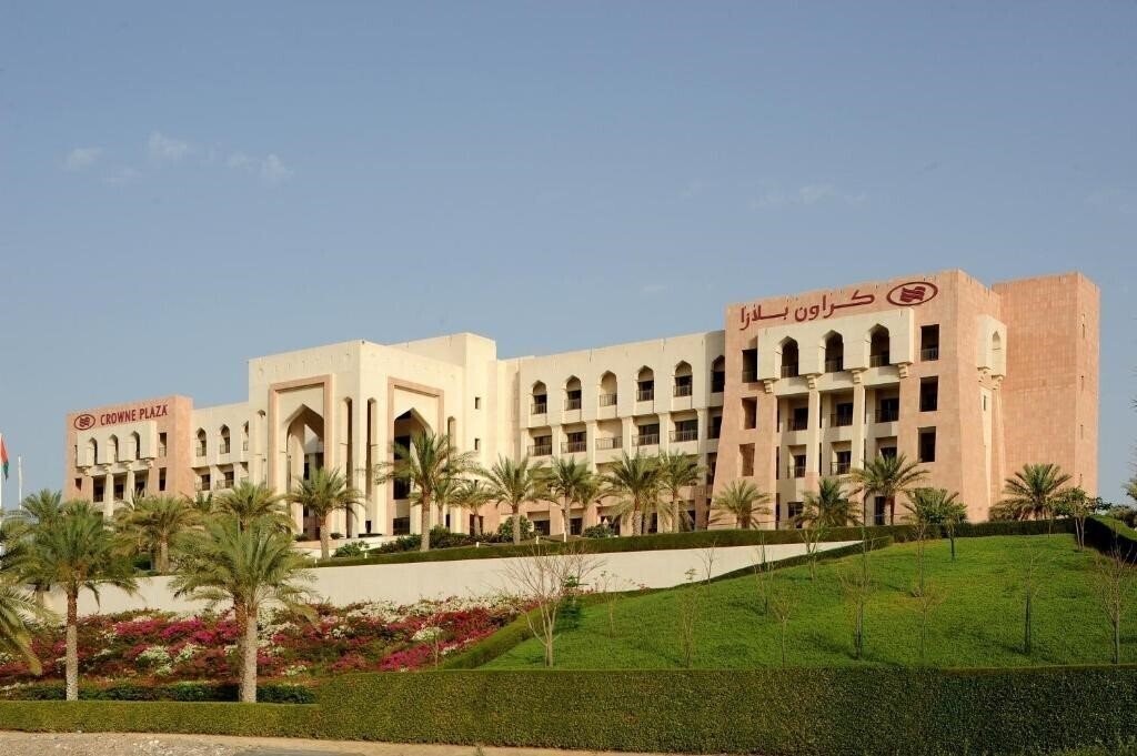Отель Crowne Plaza Hotel Sohar 5*