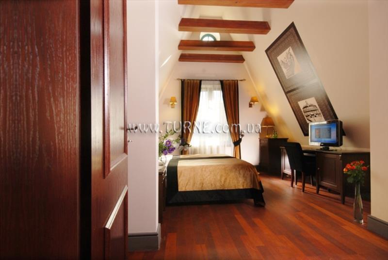 Изображение Holland House Residence 4*