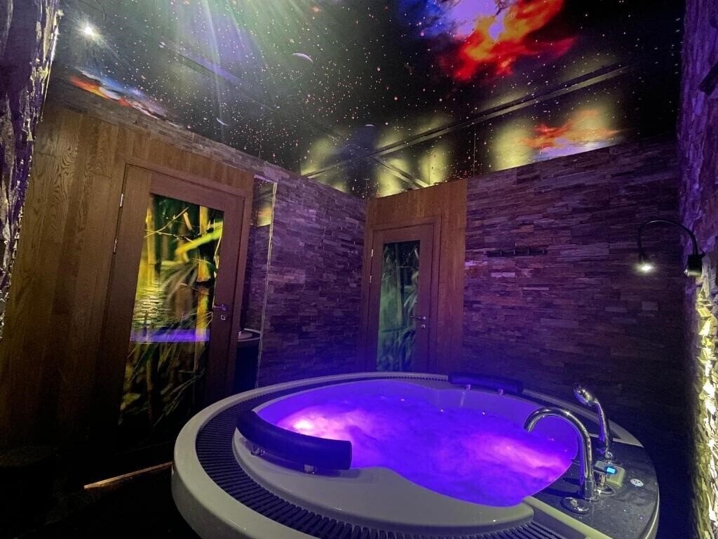 Фотография Amber Hotel 3*