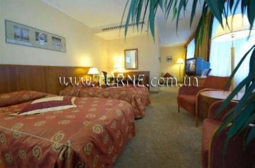 Отель Qubus Prestige 4*