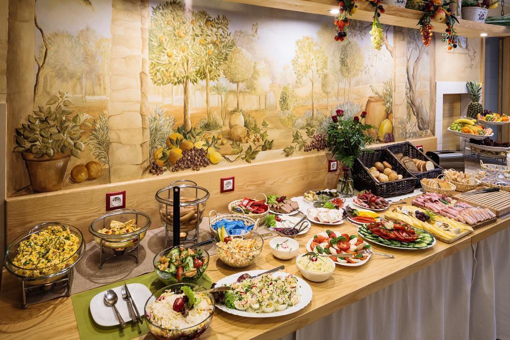 Отель Hotel Kracow Residence 3*