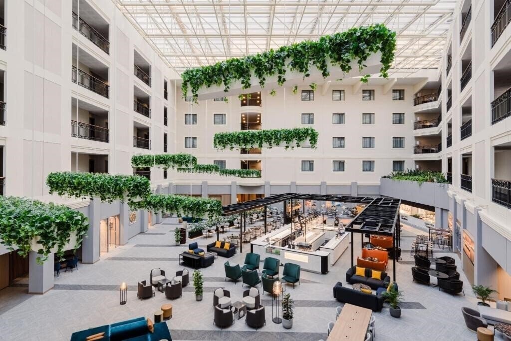 Отель Sheraton Grand Krakow 5*