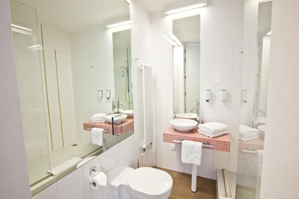 Изображение Platinum Palace Serviced Apartments Резиденция апартаменты