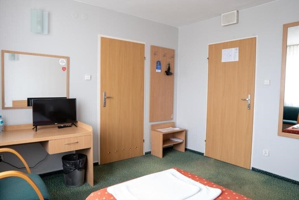 Изображение Wilanow Warszawa By Desilva 3*